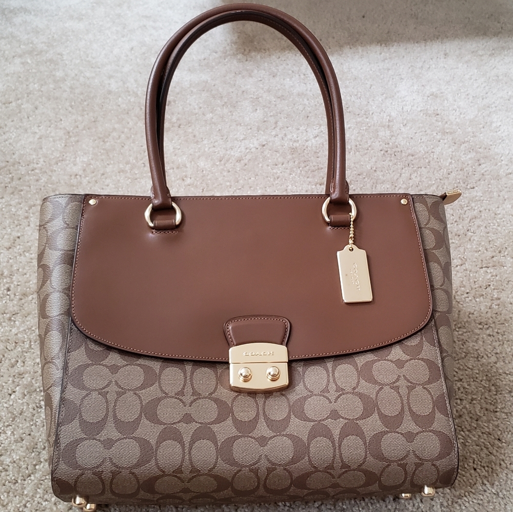 NWT Coach Women Signature Avary Tote